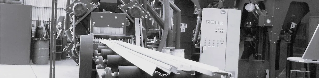 Jateamento
de perfis de alumínio
antes da anodização