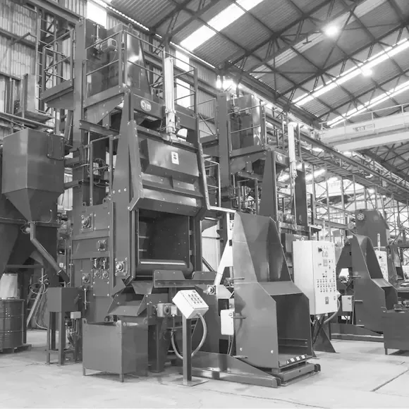 Por que a abraçadeira exige um equipamento diferente do andaime