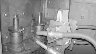 Shot peening pinhões cônicos mesa giratória Metalcym Scania Argentina cobertura uniforme transmissão pesada